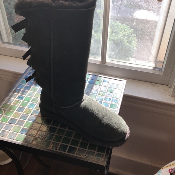 Like new black Uggs. Worn only once. - Picture 2 of 4